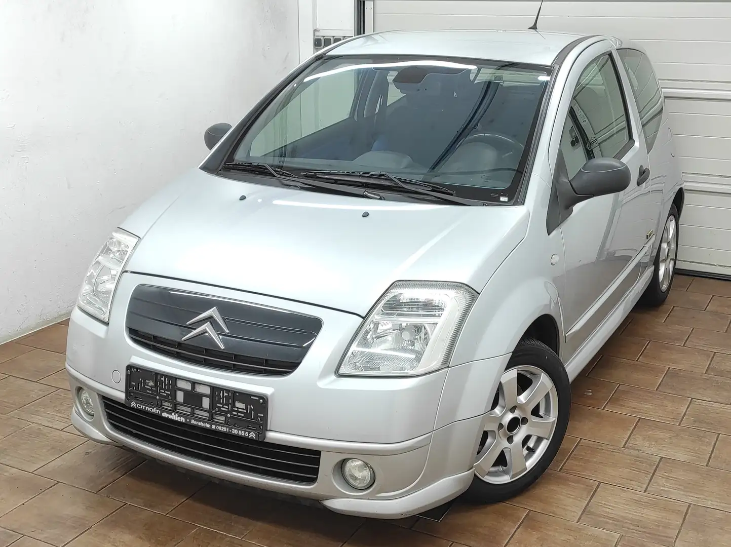 Citroen C2 VTR 1.4 AUTOMATIK KLIMAA BC ESP 2-HAND SERVO M+S Grey - 2