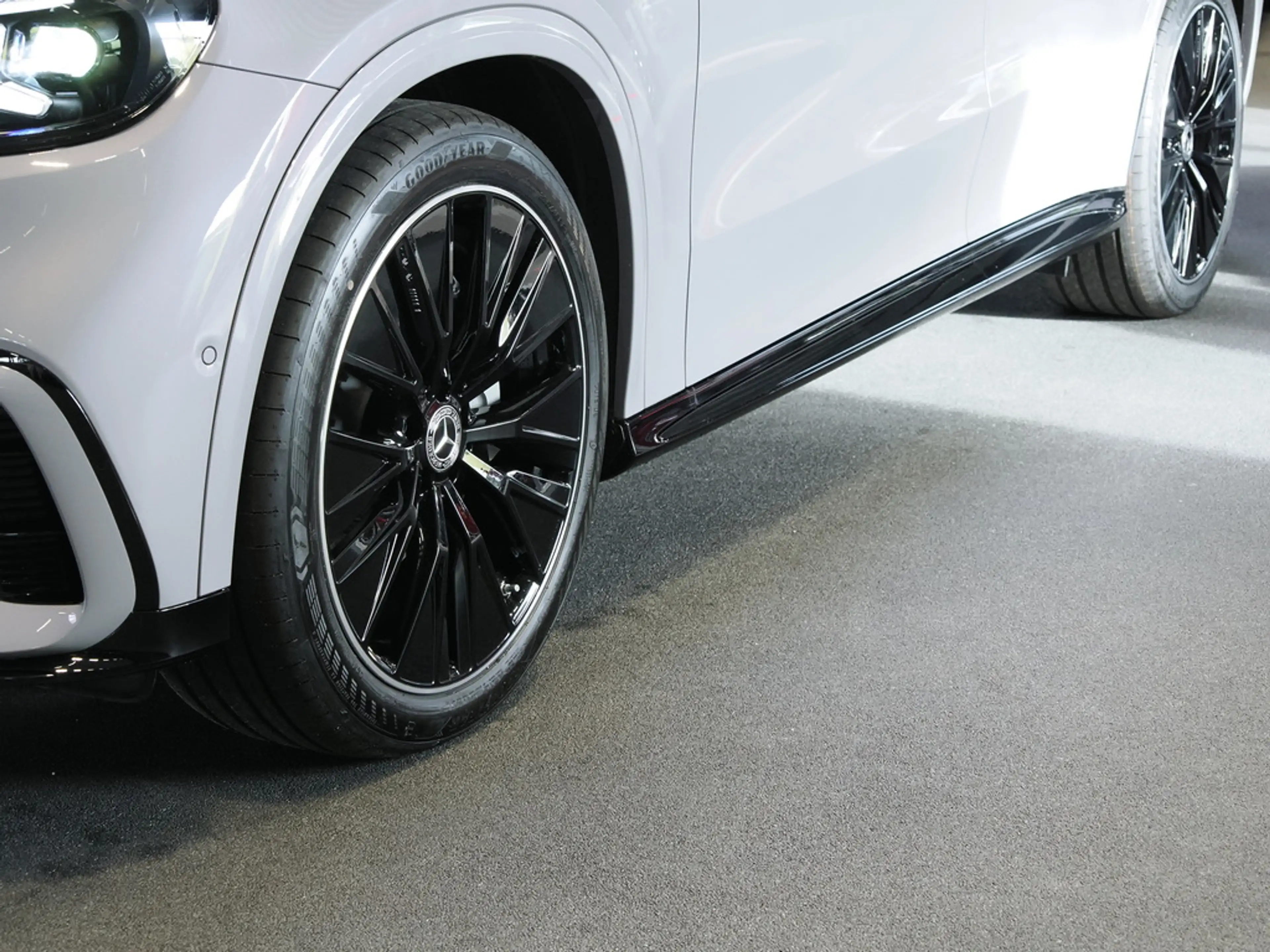 Mercedes-Benz GLC 400 4M EQ AMG NIGHT 4D-SOUND AHK SKY-CONTR. — photo 3