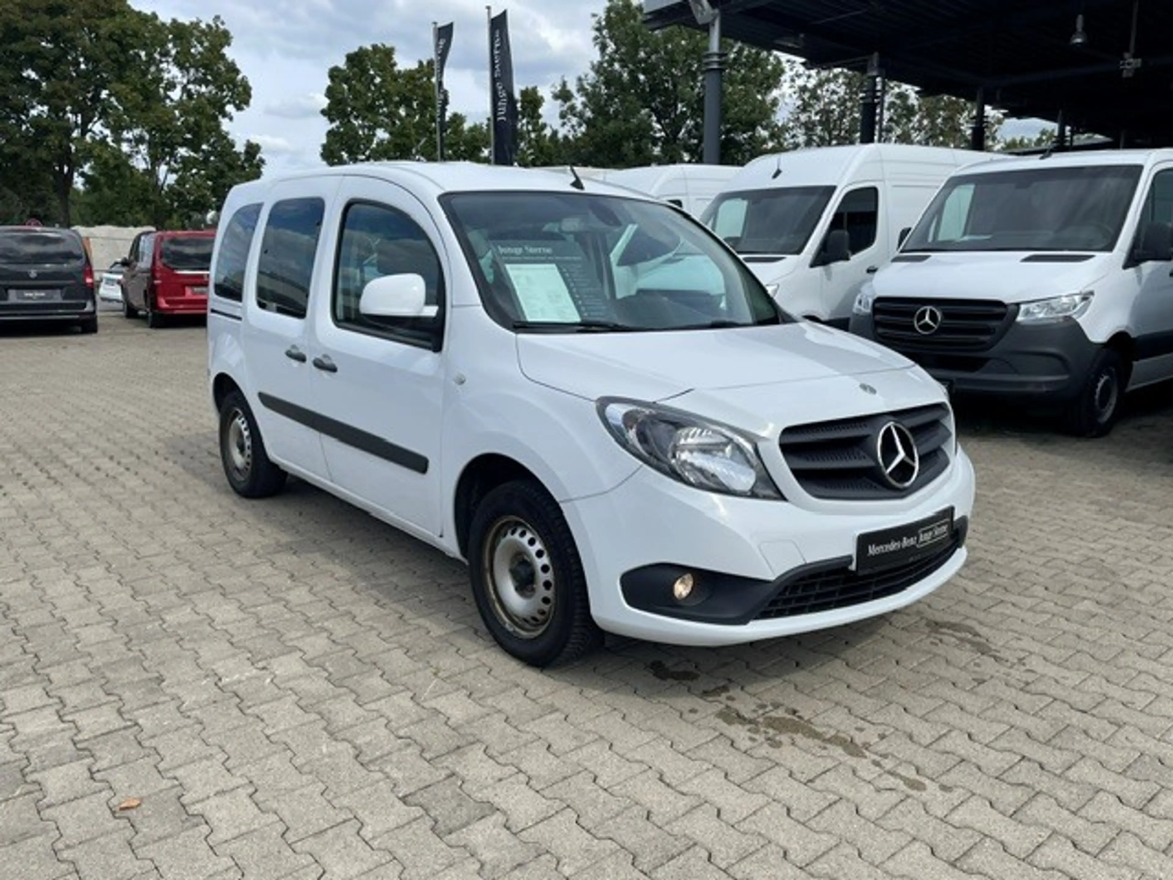 Mercedes-Benz Citan 109 CDI TOURER/KLIMA/KAMERA/BLUETOOTH/5-SITZER/ISO — photo 2
