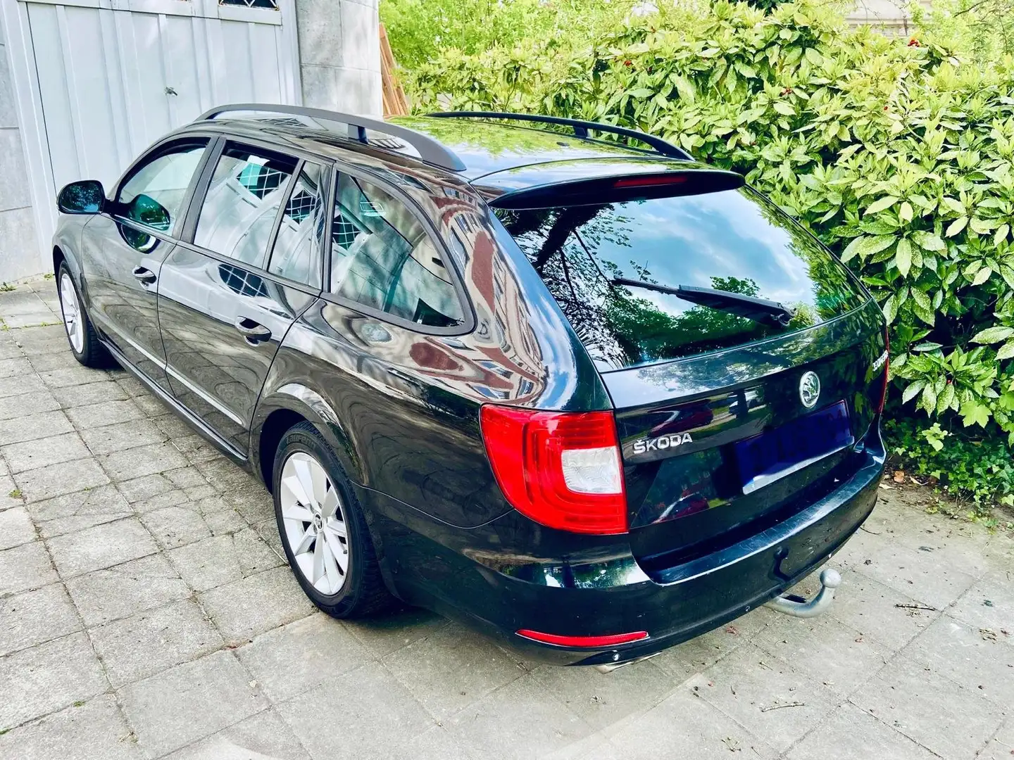 Skoda Superb Superb Combi 2.0 TDI Active Noir - 1