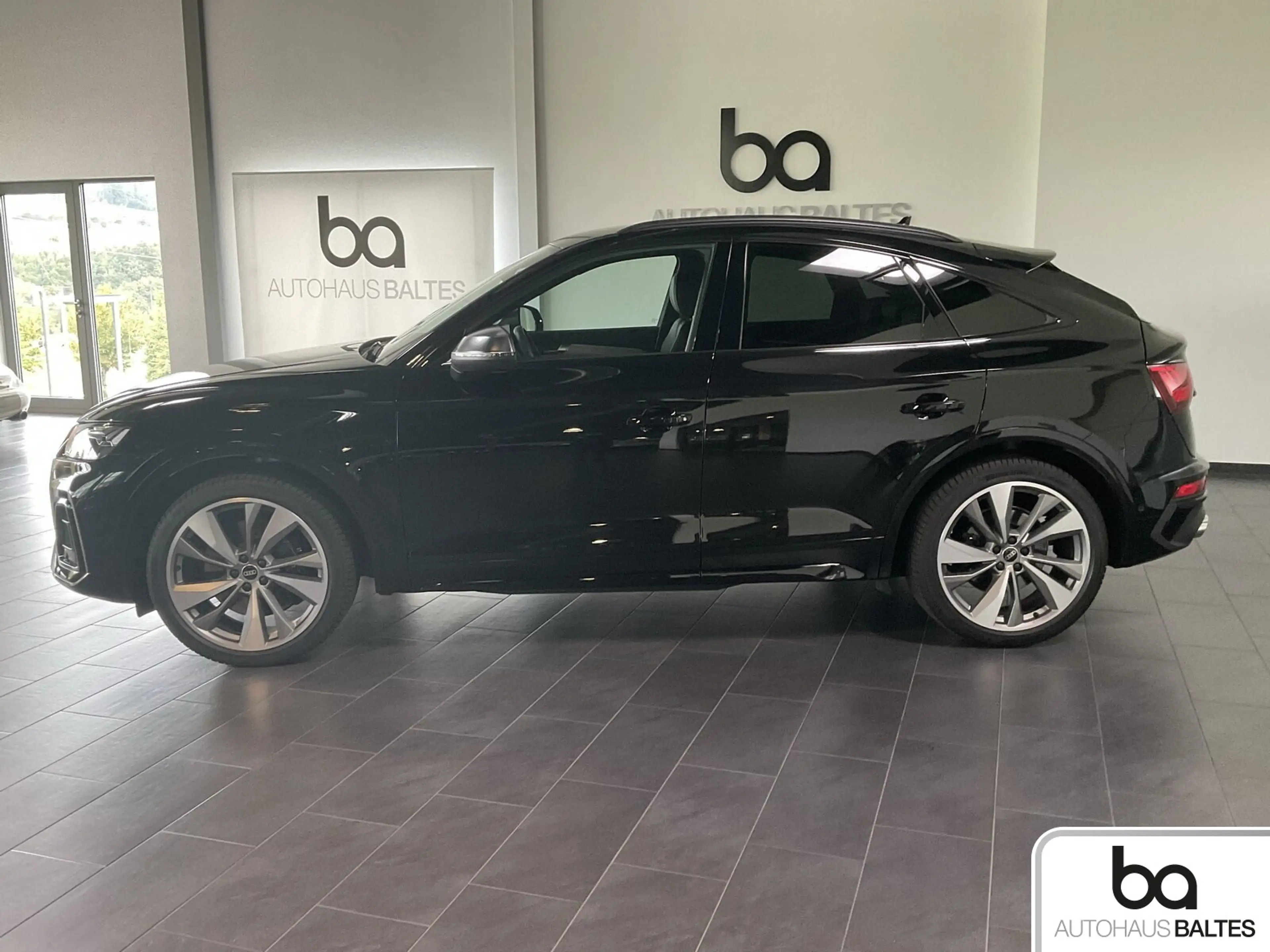 Audi SQ5 SQ5 Sportback 21"/Matrix/NaviPlus/Virtual/AHK — photo 3