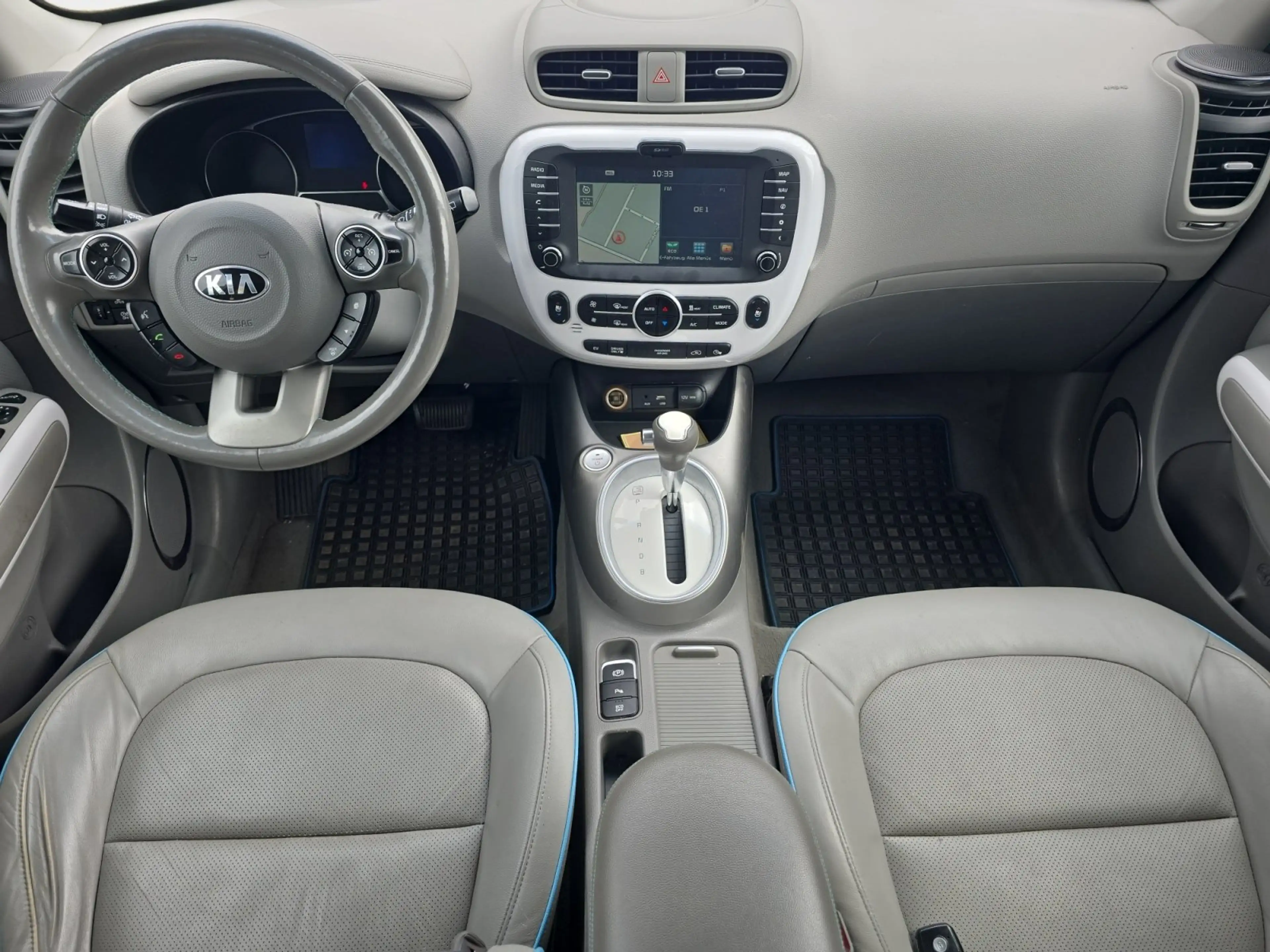 Kia Soul EV (PSEV) Plug — photo 11