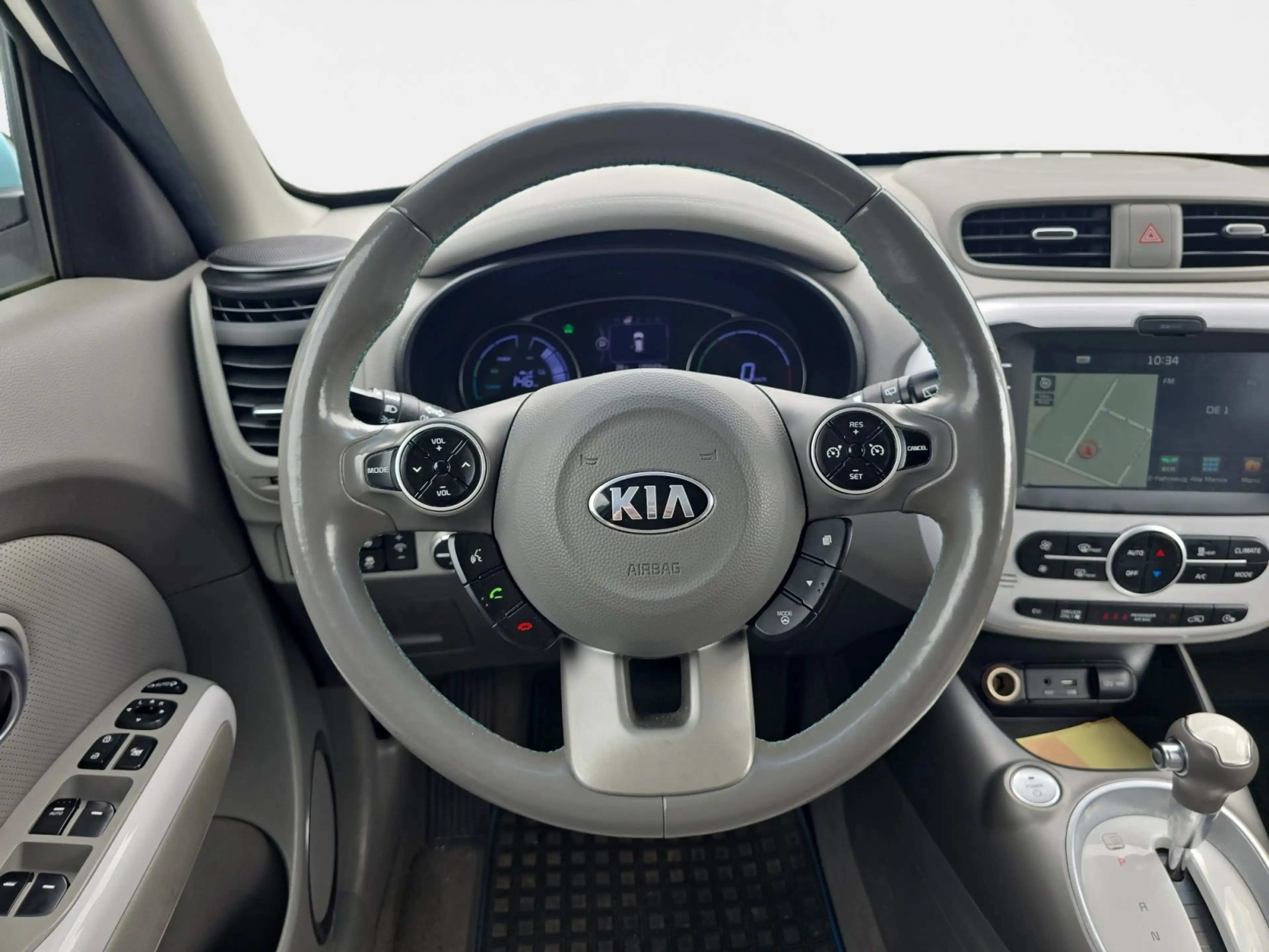 Kia Soul EV (PSEV) Plug — photo 13