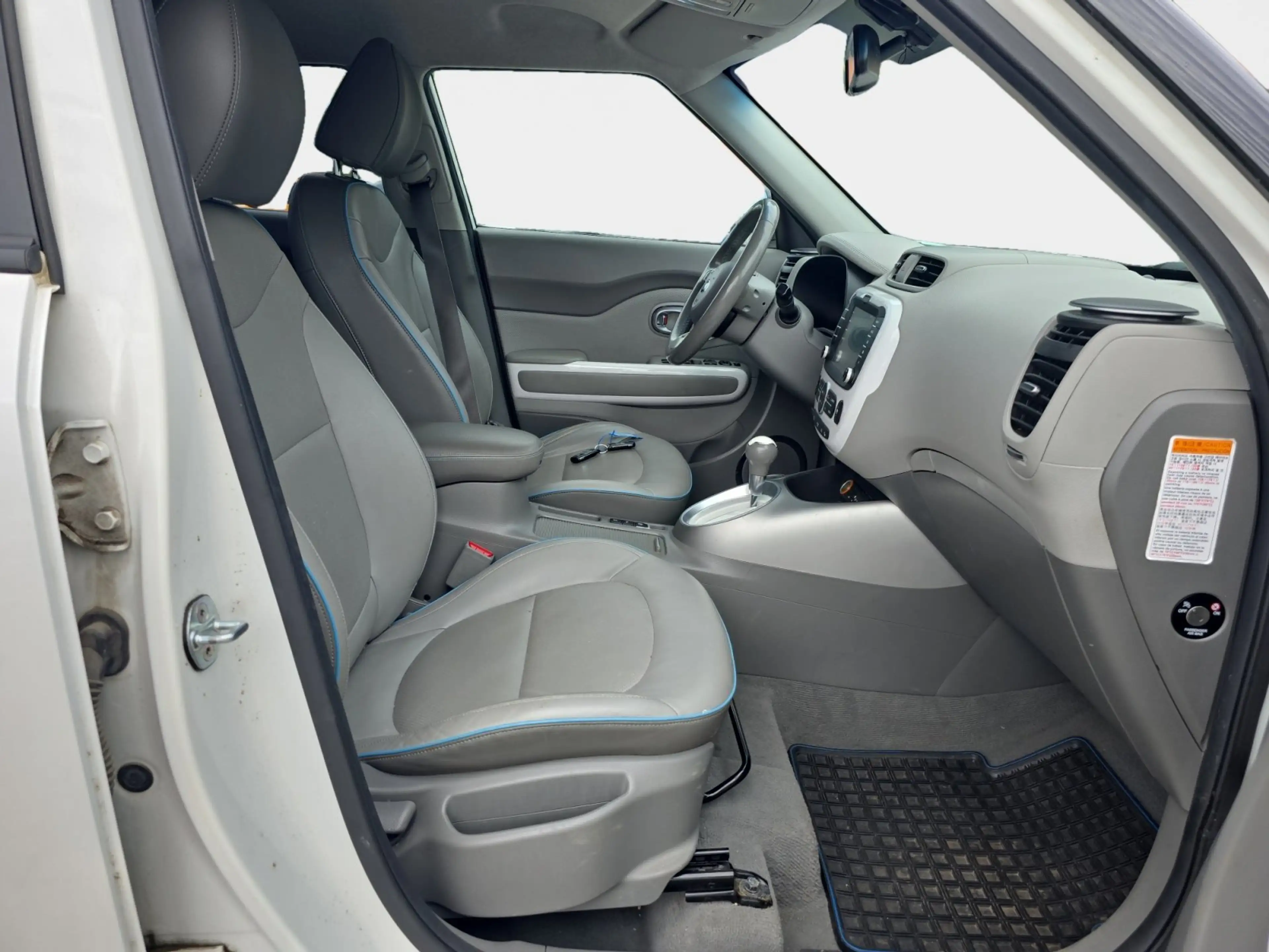 Kia Soul EV (PSEV) Plug — photo 15