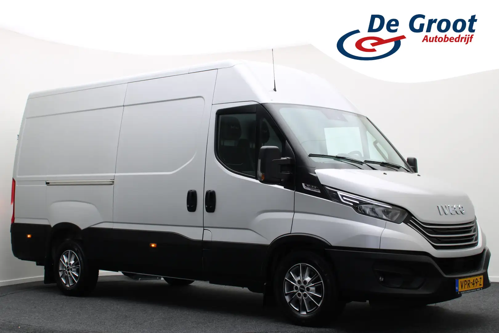 Iveco 35S21 3.0 207 PK L2H2 Automaat Climate, ACC, Camer Grey - 1