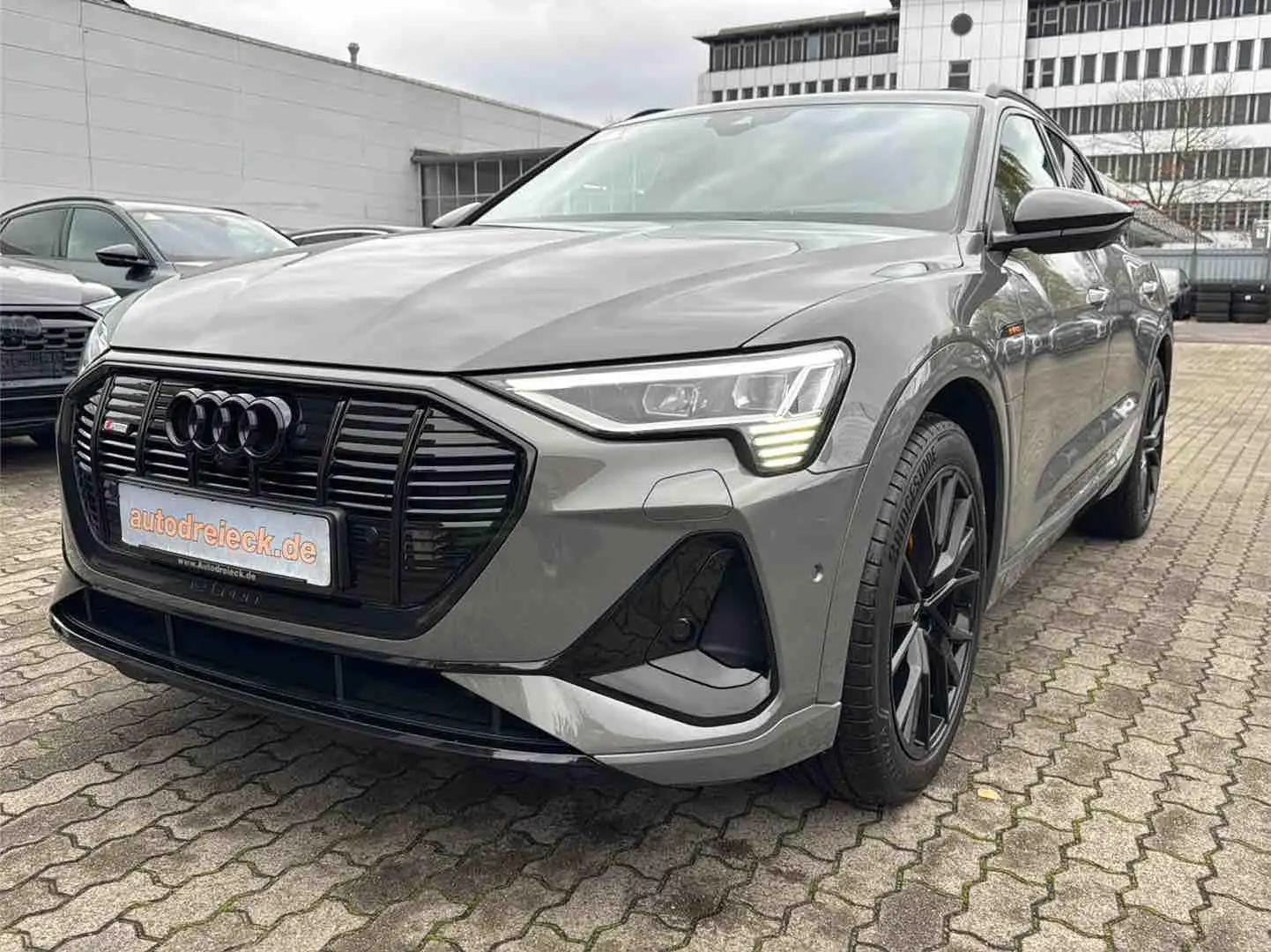 Audi e-tron 50 2x S line BLACK EDITION ACC HuD PANO Gris - 1