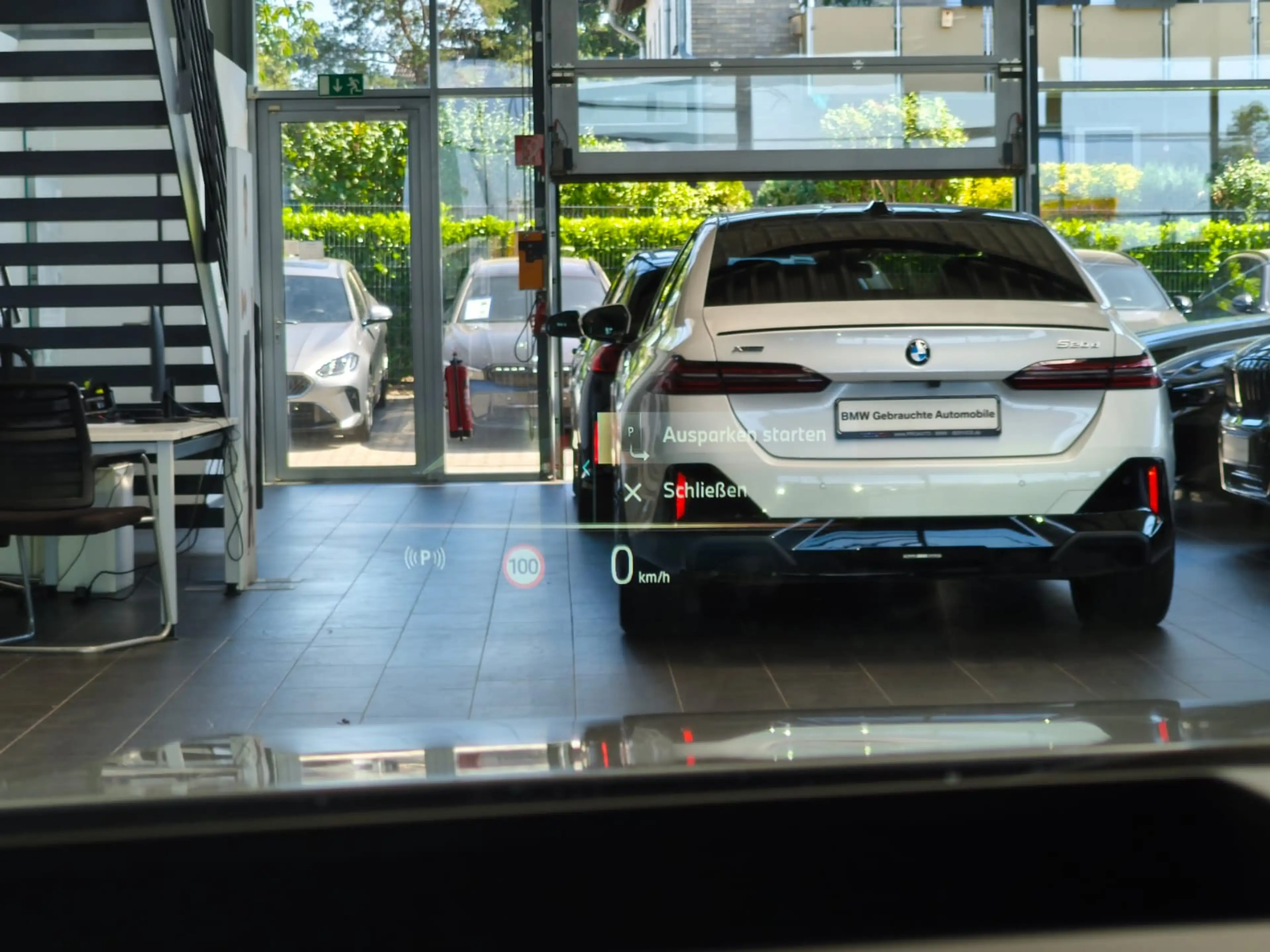 BMW 520 d xDrive M Sport AHK/HUD/HK/360°/20" — photo 11