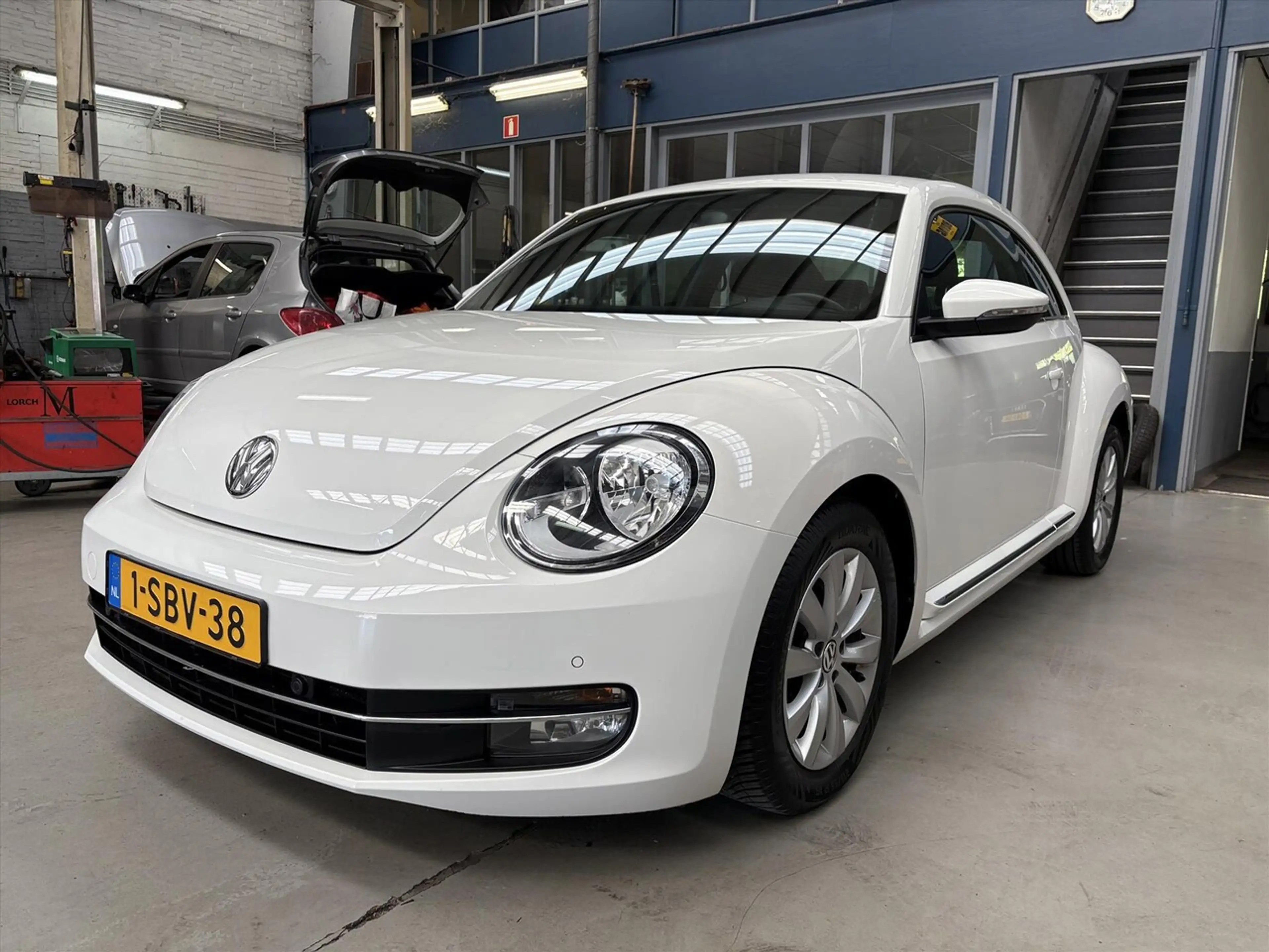 Volkswagen Beetle 1.2 TSI Design | Airco | Navigatie | Stoelverwarmi — photo 2