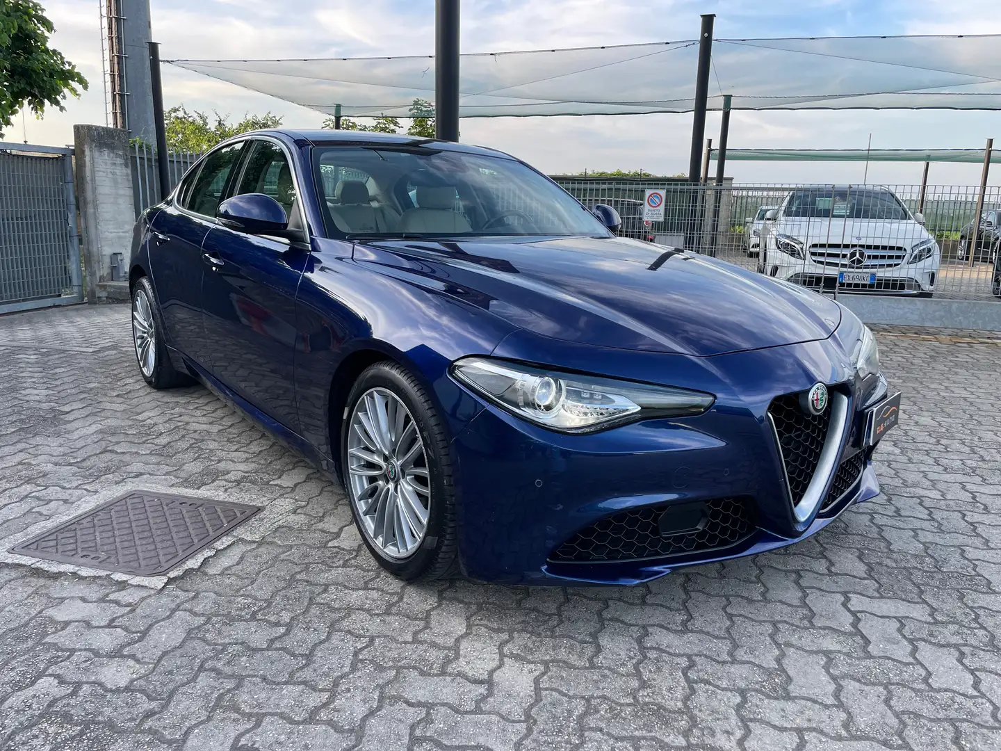 Alfa Romeo Giulia Giulia 2.2 t Super Sport Launch Edition 180cv auto Blu/Azzurro - 2