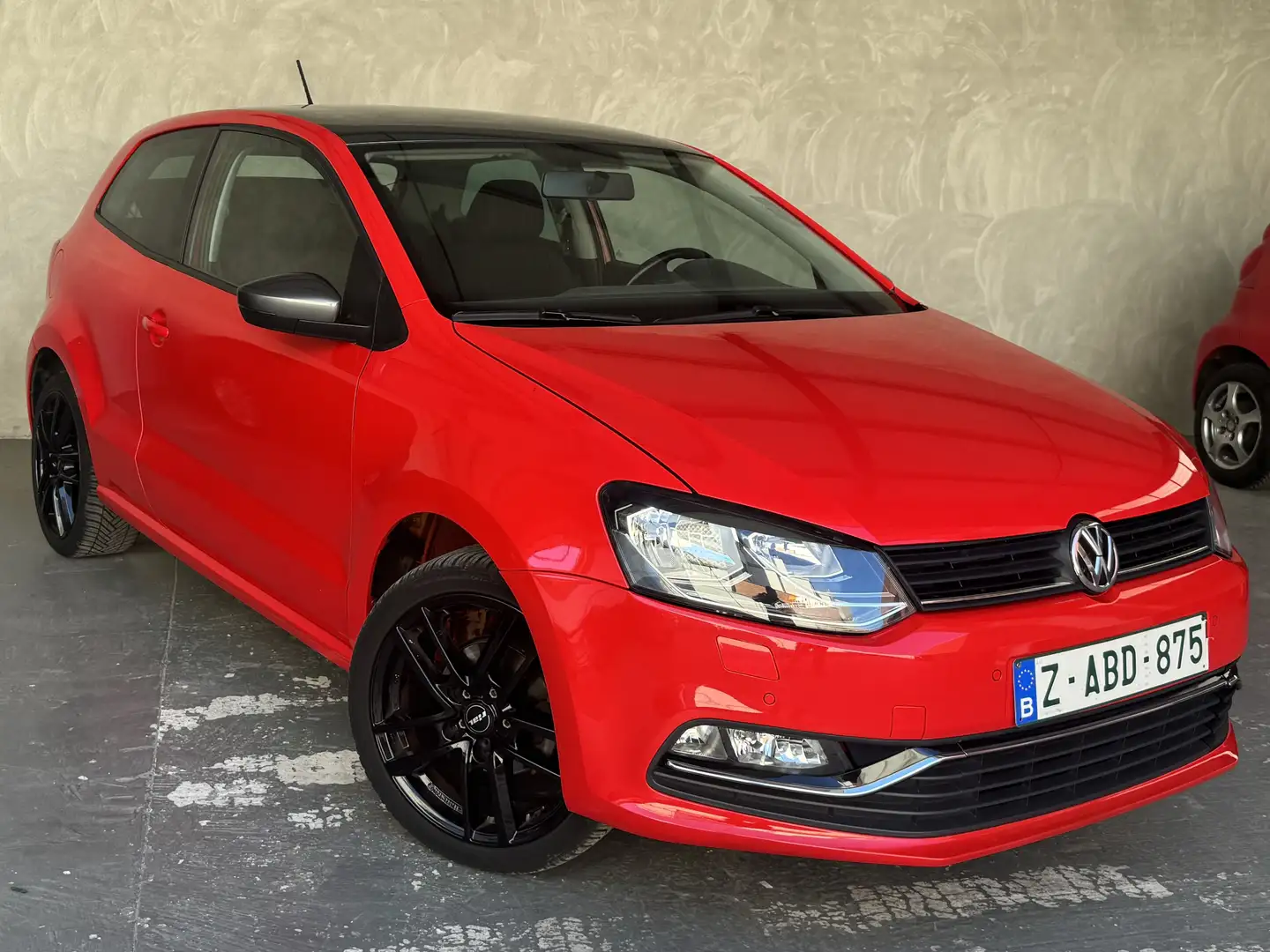 Volkswagen Polo 1.2 ESSENCE / 80.000 KM !! / 1Er MAIN !! /SPORT✅ - 1