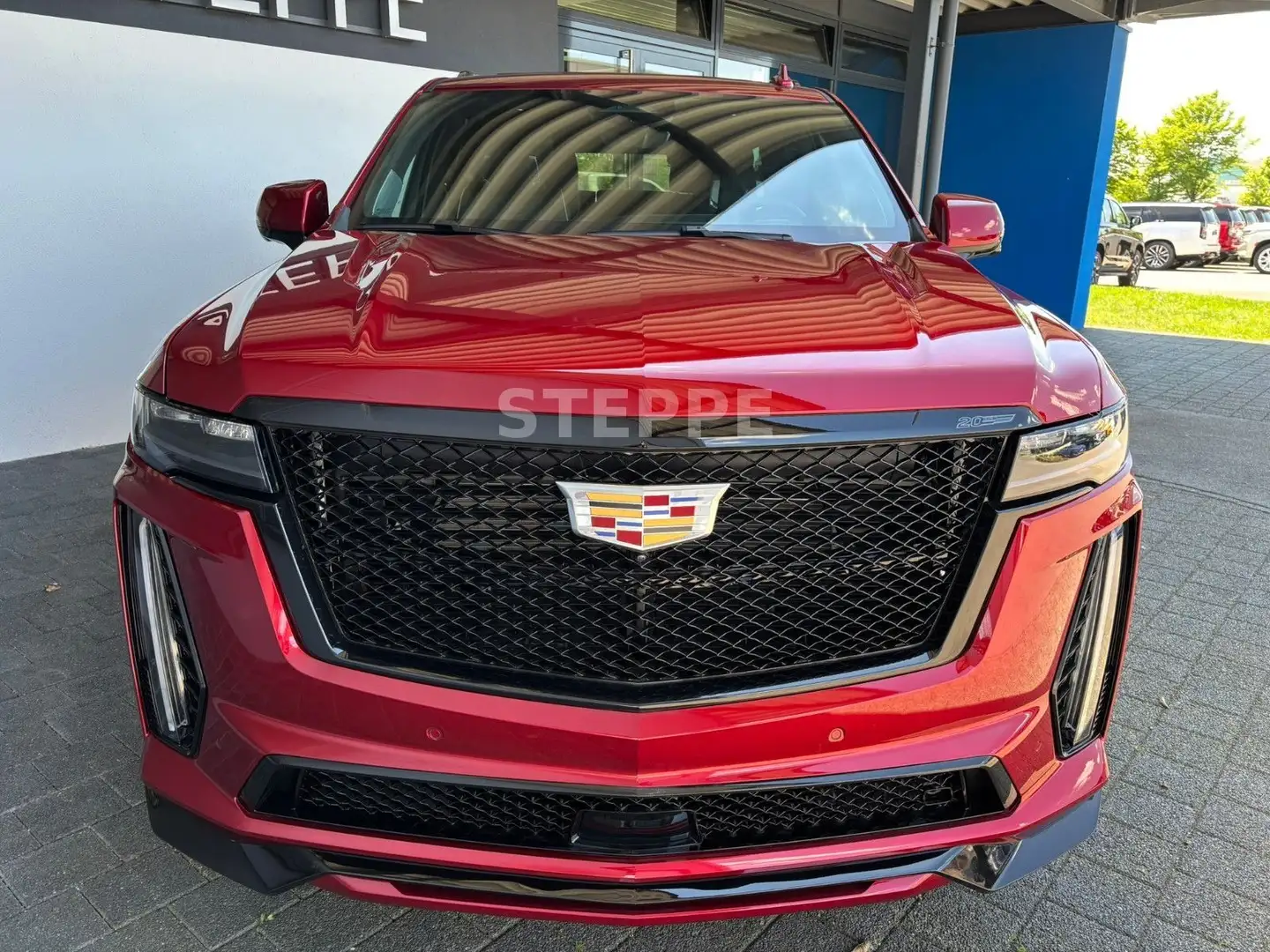 Cadillac Escalade V-Series 2024 6.2 V8 Supercharged AWD Красный - 2