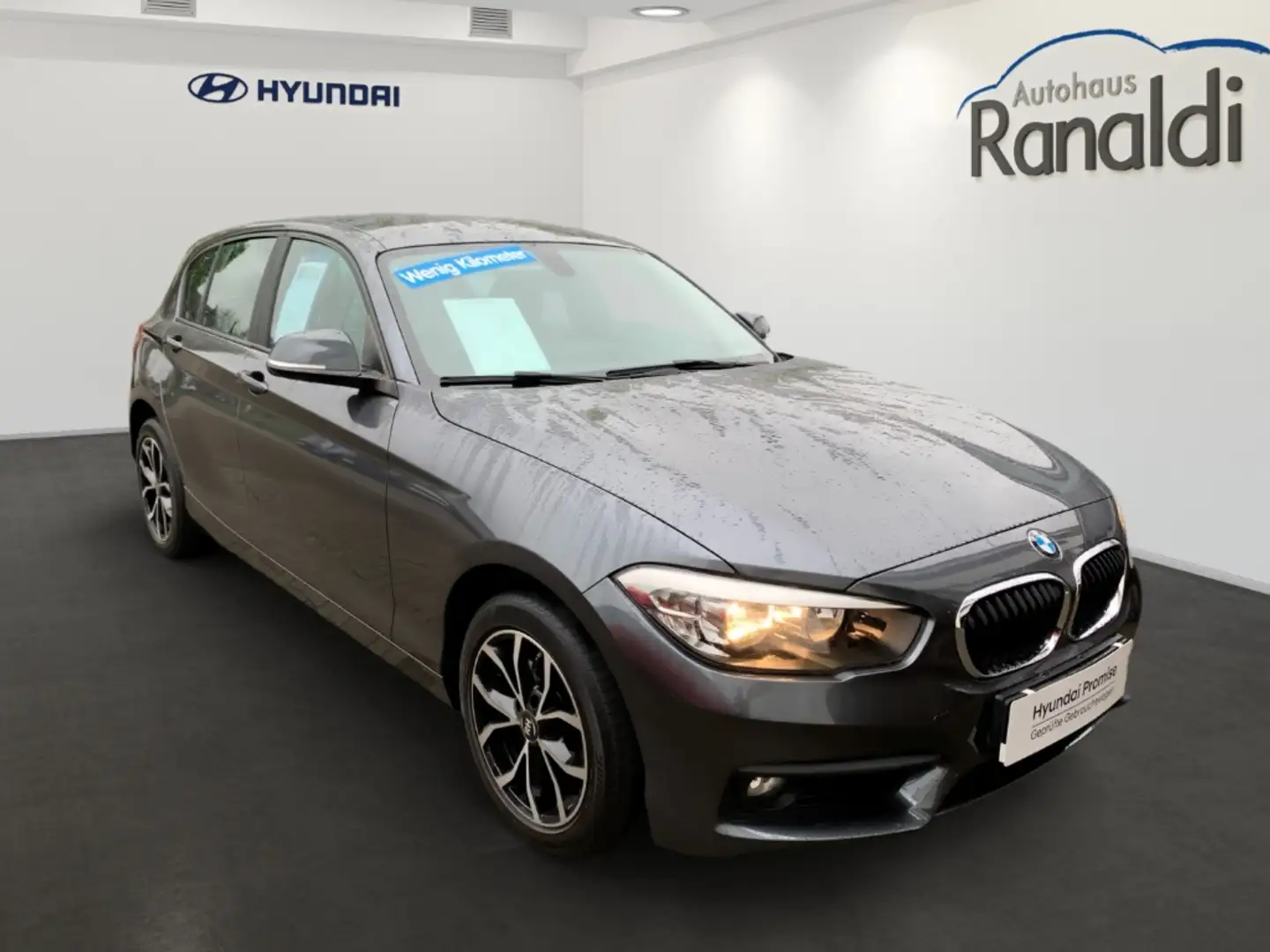BMW 118 118i Advantage ++ 77.000 KILOMETER!!** Grau - 2