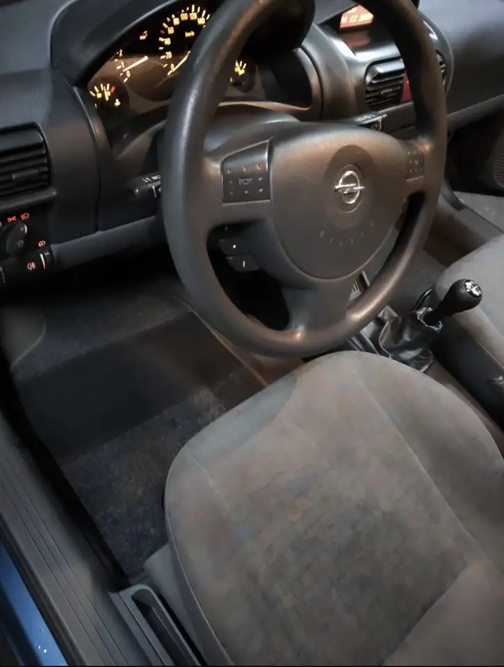 Opel Corsa 1.2i XE 16v Expression, foto 4