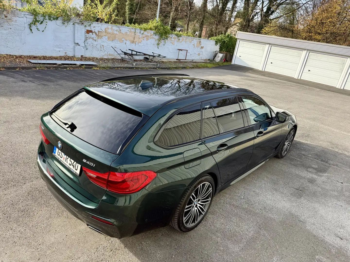 BMW 540 540i xDrive Touring Aut. edel Verde - 2