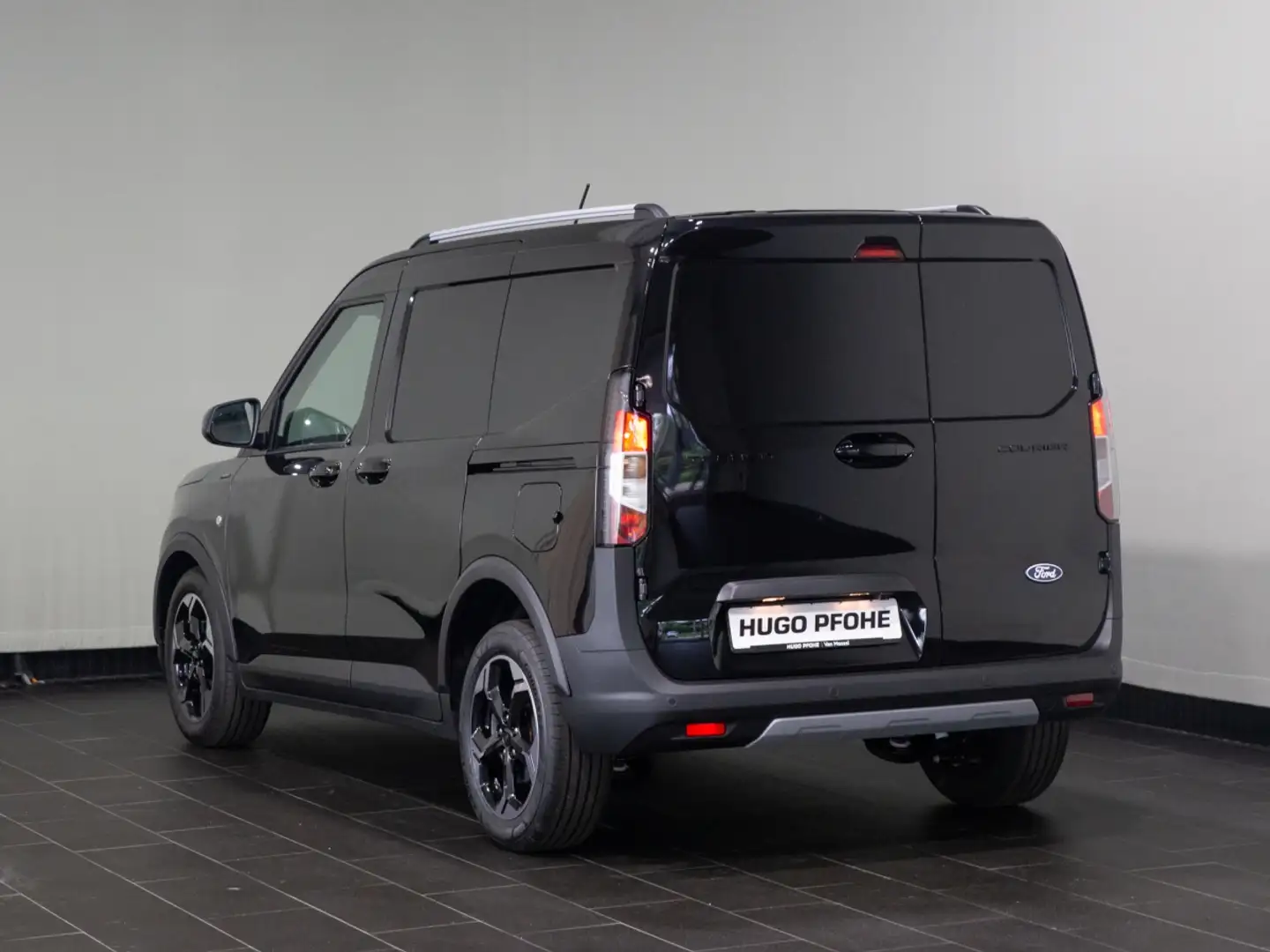 Ford Transit Courier Active 1.0 EcoBoost 92kW (125PS) Automatik Lieferw Negro - 2
