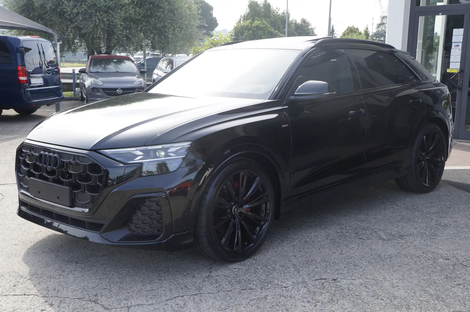 Audi Q8 SUV 45 TDI quattro tiptronic S line edition Zwart - 1
