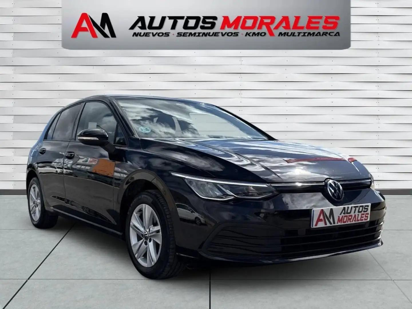 Volkswagen Golf 1.0 TSI Life 81kW Negro - 1