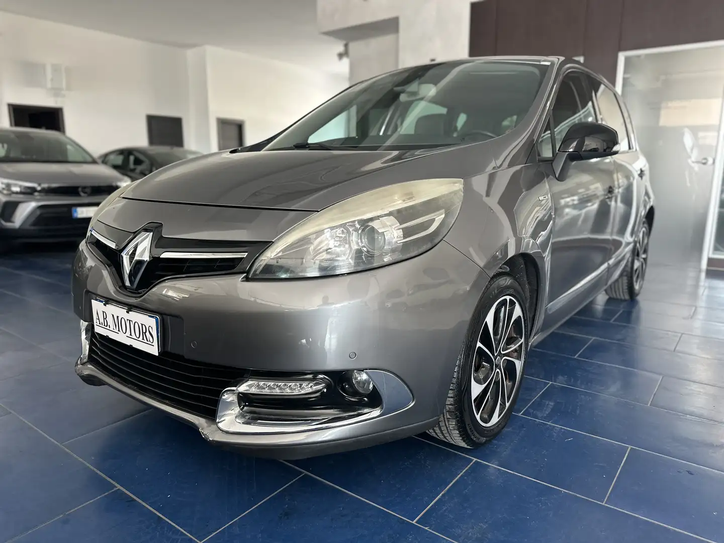 Renault Scenic Scenic X-Mod 1.5 dci Live 110cv OTTIMO STATO D'USO Grigio - 1