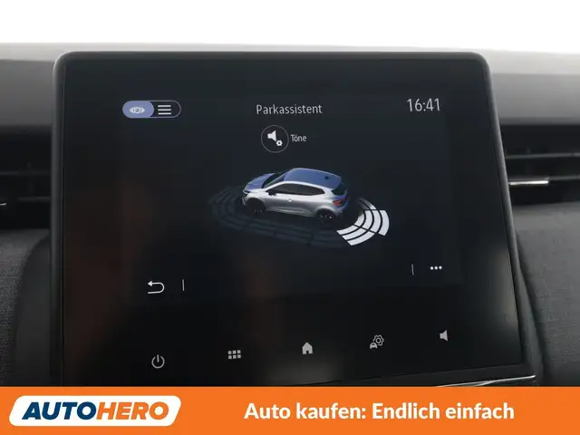 Renault Clio view 22