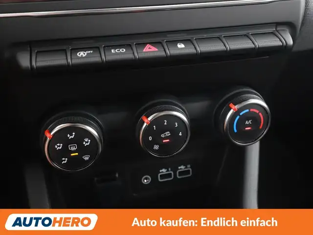 Renault Clio view 25