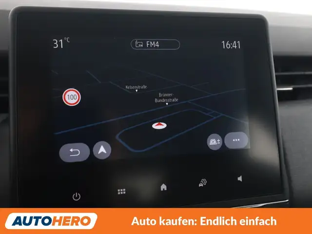 Renault Clio view 21