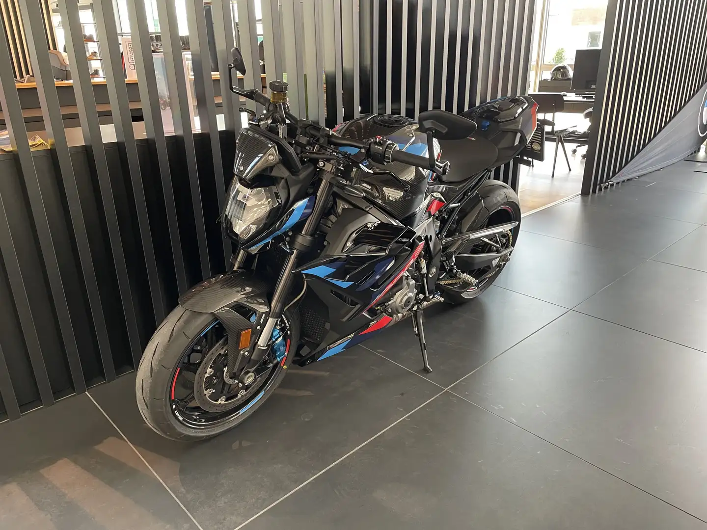 BMW M 1000 R Competition Чёрный - 1