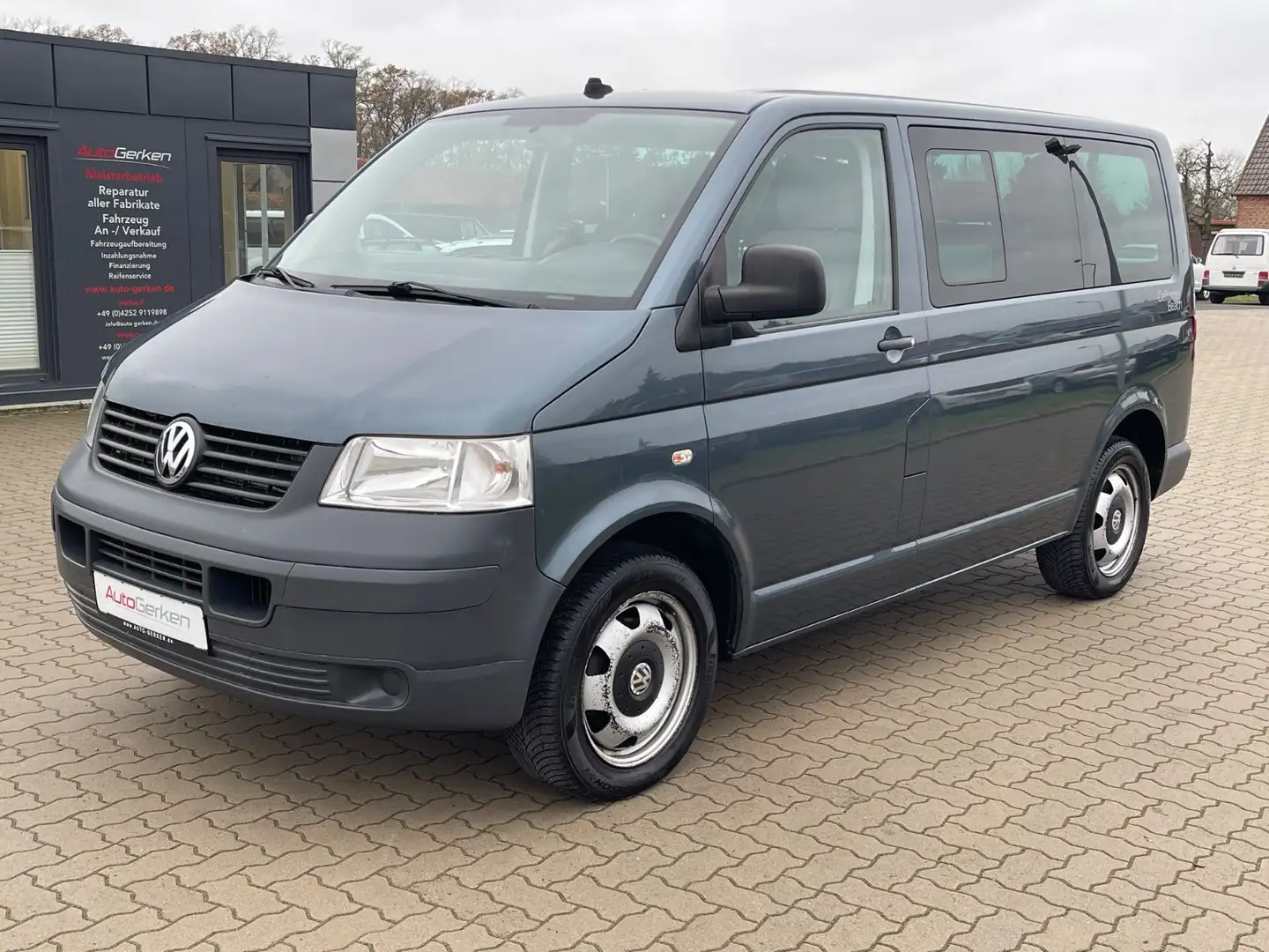 Volkswagen T5 Multivan T5 2.5 TDI Multivan BEACH Automatik 2HD Grau - 2