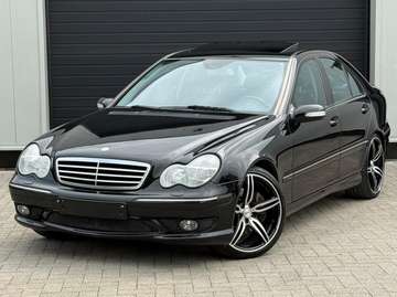 Mercedes C230 Essence V6 boîte Automatique Pack AMG