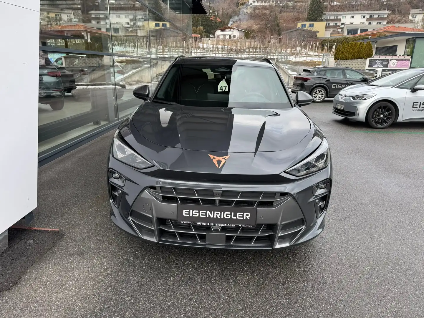 CUPRA Terramar 1.5 e-TSI 150 PS DSG Grau - 2