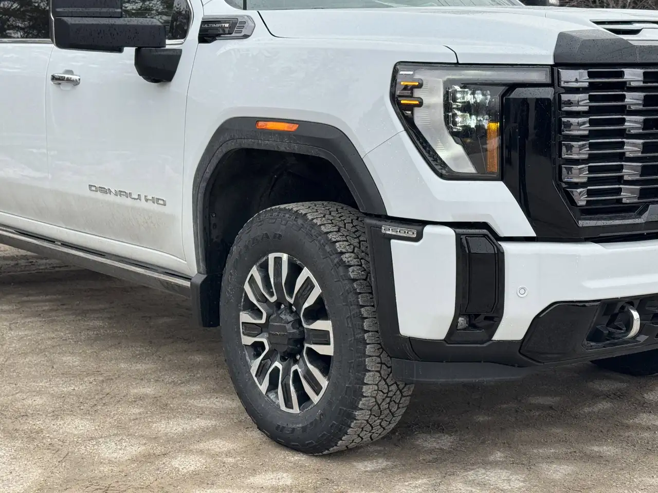 GMC Sierra 2500HD снимка GMC Sierra 2500HD