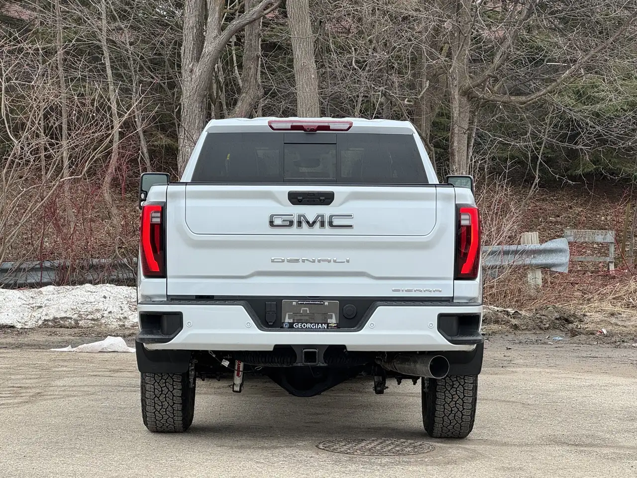 GMC Sierra 2500HD снимка GMC Sierra 2500HD