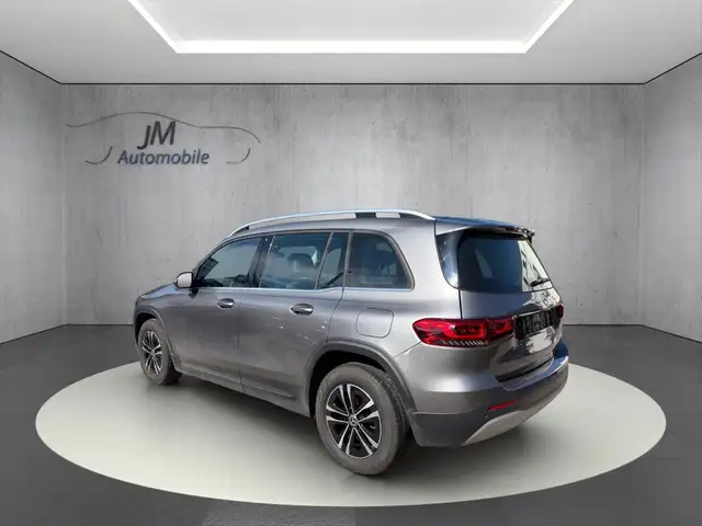 Mercedes-Benz GLB view 7