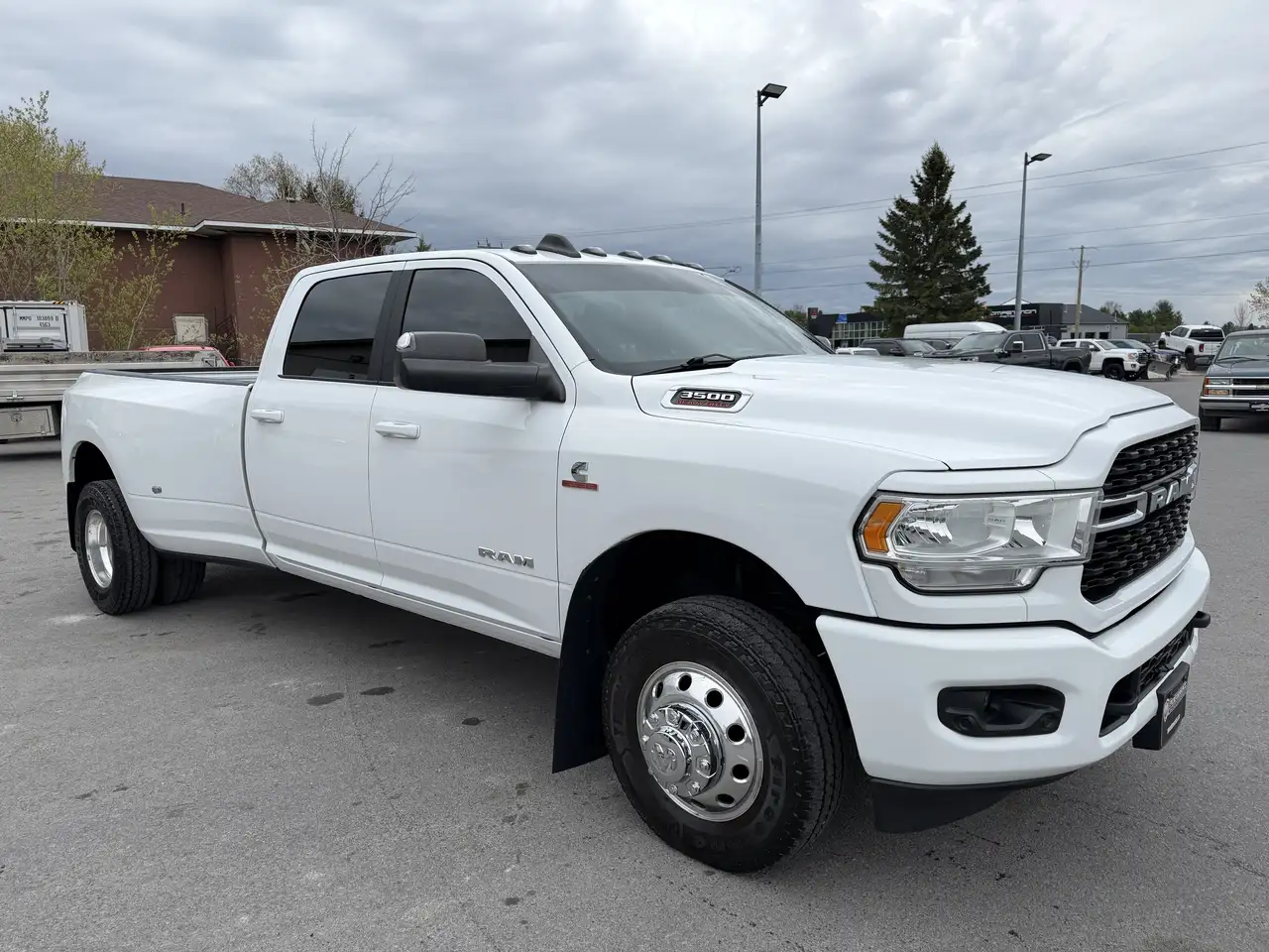 RAM 3500 снимка RAM 3500