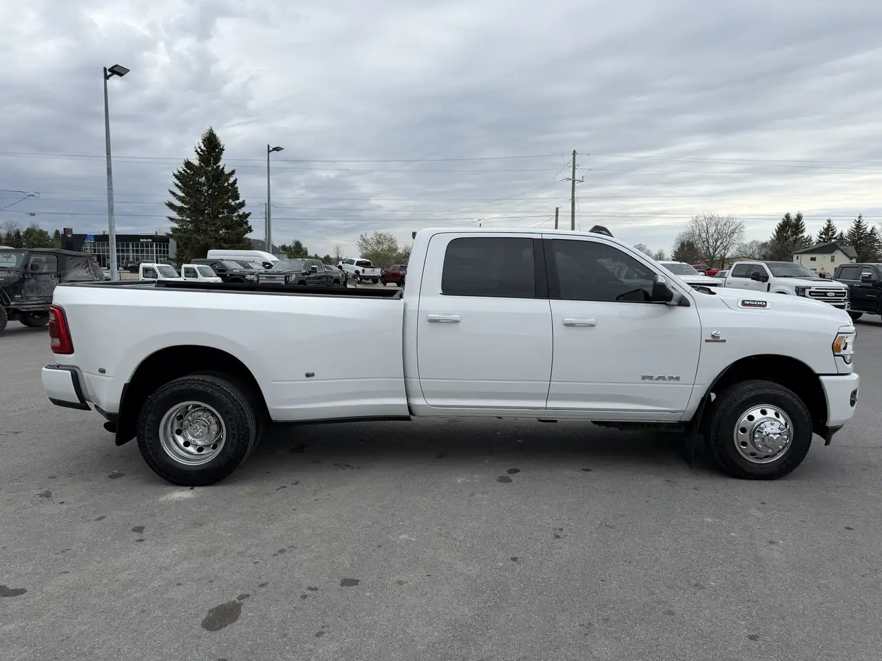 RAM 3500 снимка RAM 3500