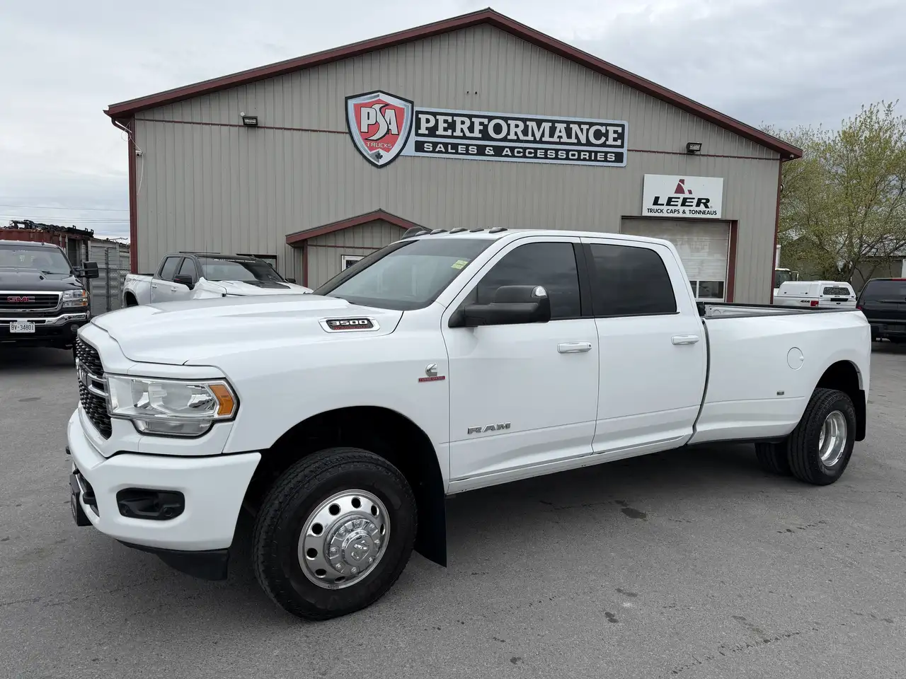 RAM 3500 снимка RAM 3500