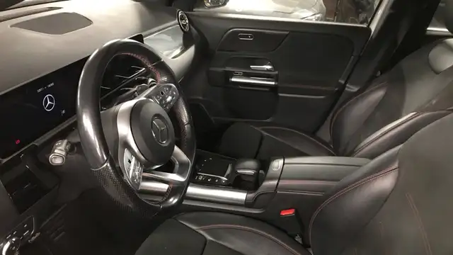 Mercedes-Benz Gla Class view 6