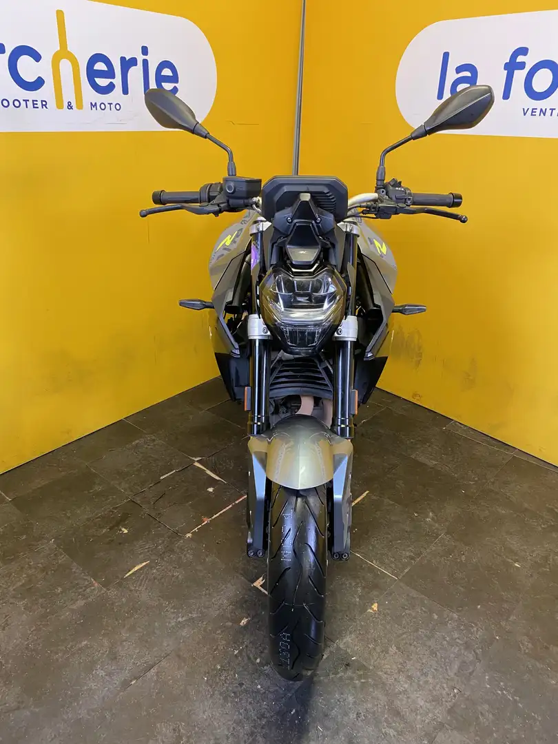 BMW F 900 R Gris - 2