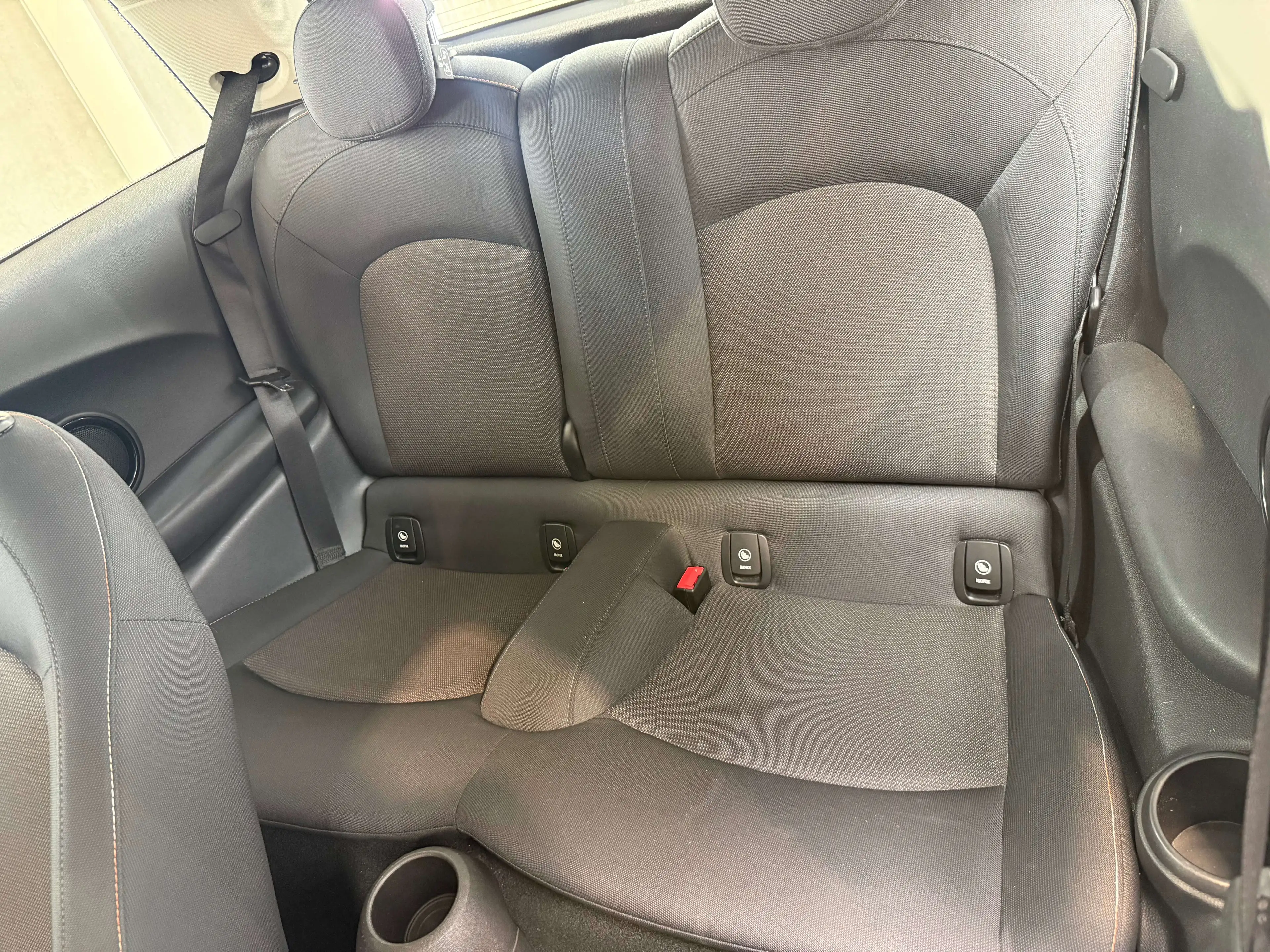 MINI One D /NAVI/PDC/GARANTIE — photo 10