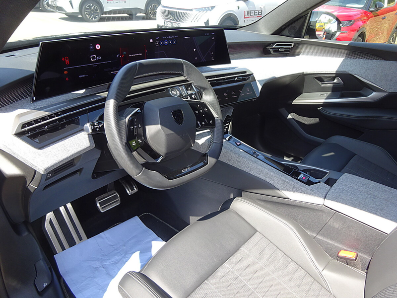 Peugeot 5008 mHEV 145 e-DCS6 Aut. — photo 12