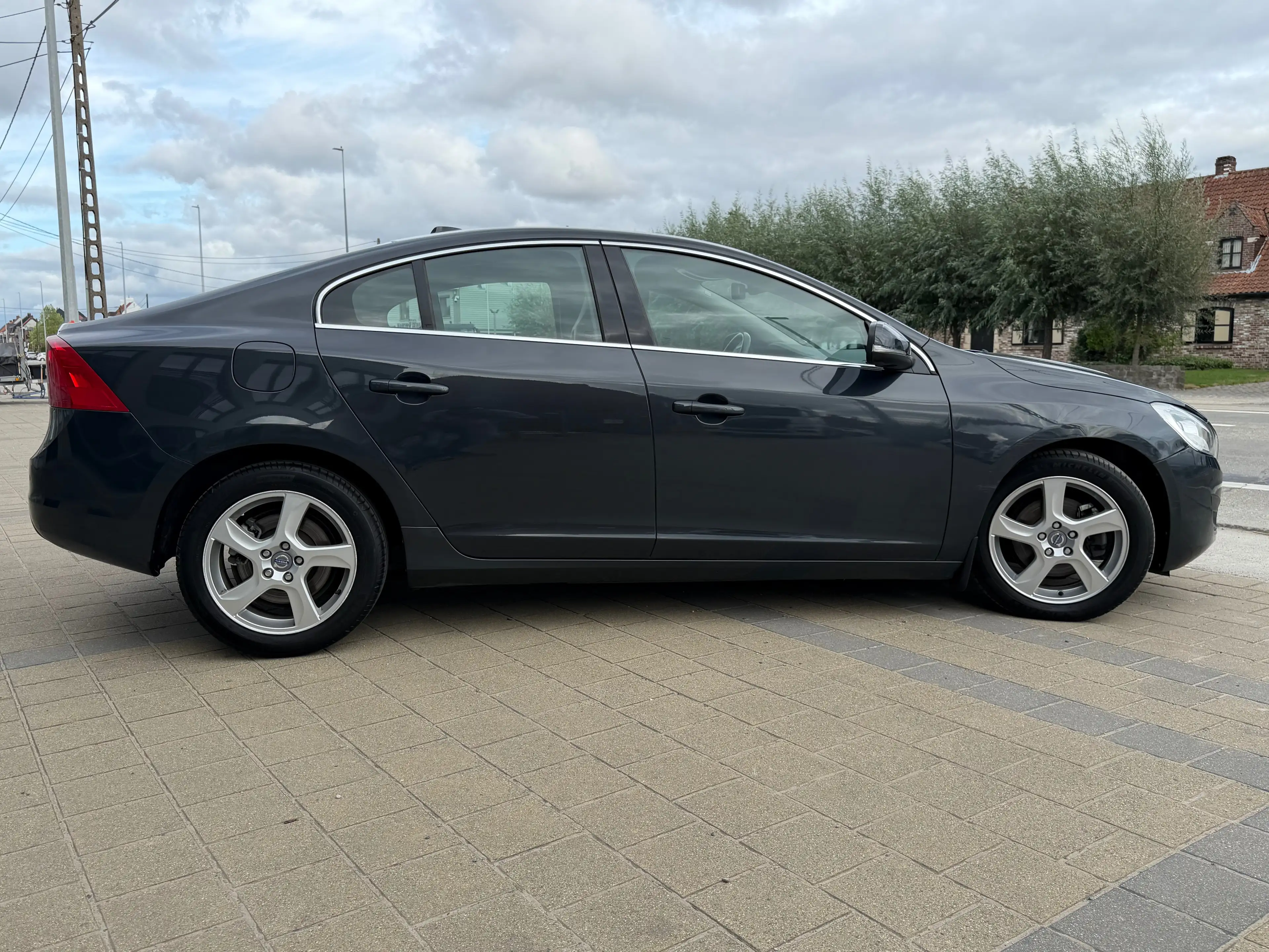 Volvo S60 S60 2.0 D3 Summum Start/Stop — photo 6
