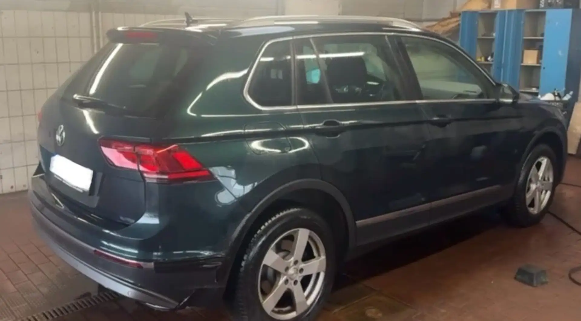 Volkswagen Tiguan 2.0TDI-DSG-PANO-APP-LED-AHK-OFFROAD-TÜV Vert - 1