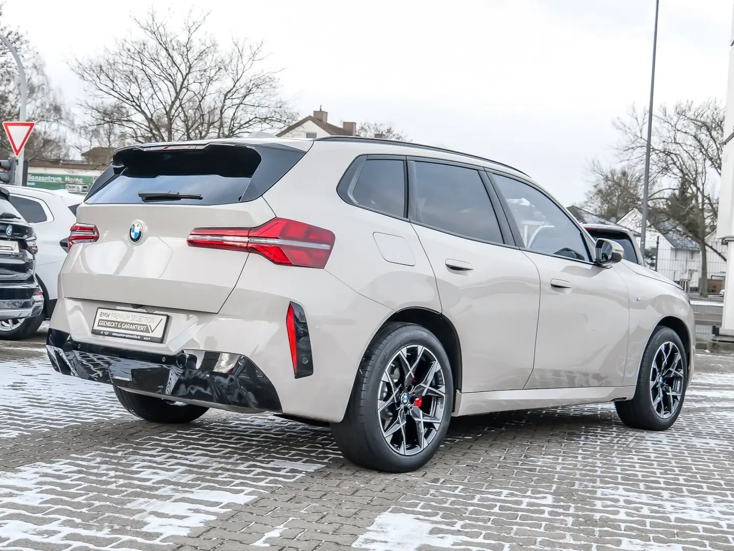 BMW X3 xDrive30e M Sport Pro HuD AHK DA+ LED H/K PA+ Grau - 2