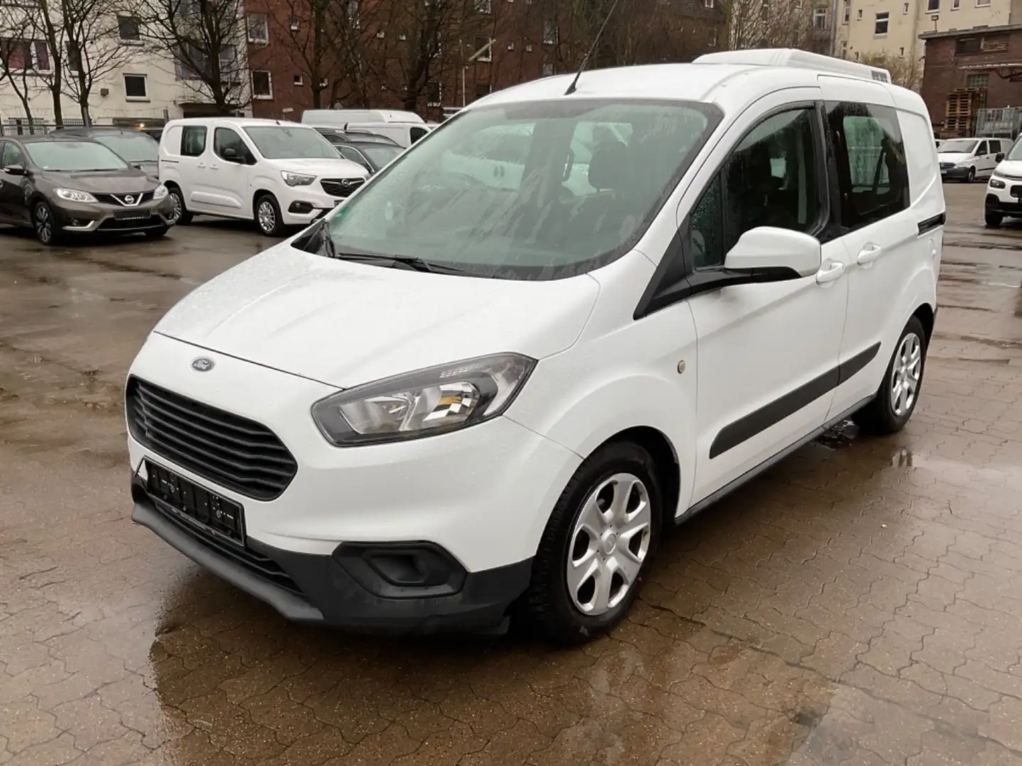 Ford Transit Courier Kombi Trend Blanc - 1