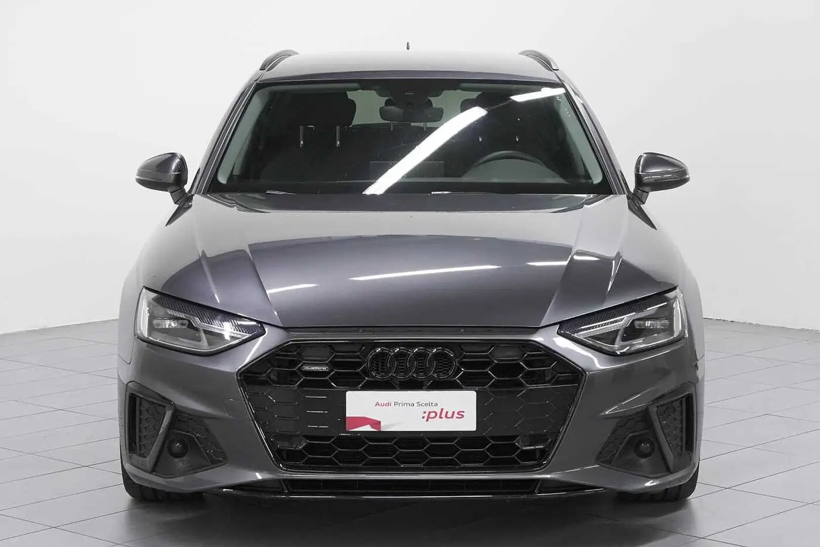 Audi A4 Avant 2.0 TDI Stronic Sline quattro Grigio - 1