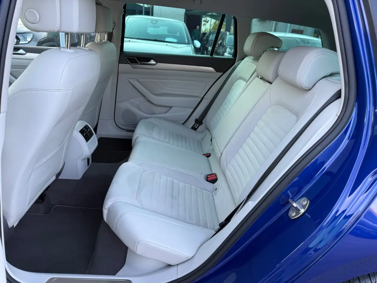 Volkswagen Passat Variant 2.0 TDI SCR 200 CV DSG Executive, миниатюра 14