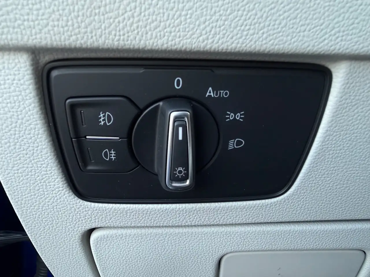 Volkswagen Passat Variant 2.0 TDI SCR 200 CV DSG Executive, миниатюра 22