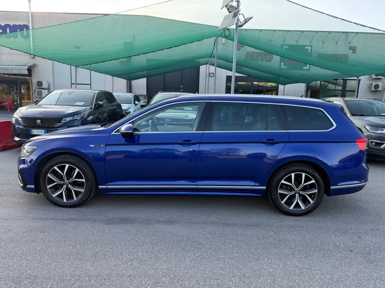 Volkswagen Passat Variant 2.0 TDI SCR 200 CV DSG Executive, миниатюра 2