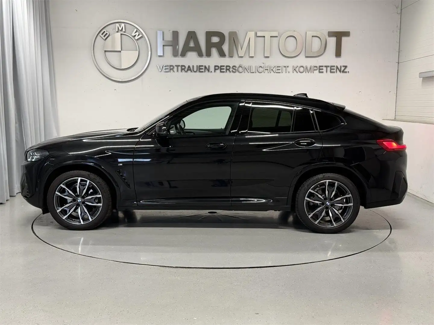 BMW X4 xDrive 20d Schwarz - 2