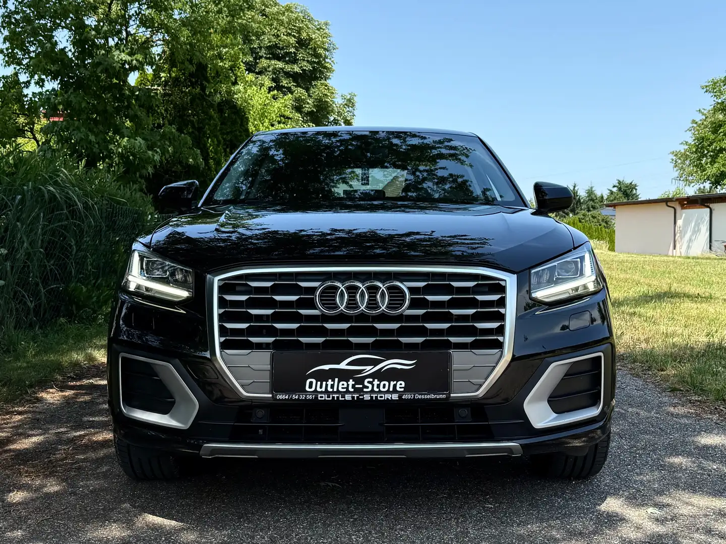 Audi Q2 Sport ACT S-Tronic*1.Besitz*Licht-Paket*Navi*SHZ* Schwarz - 2