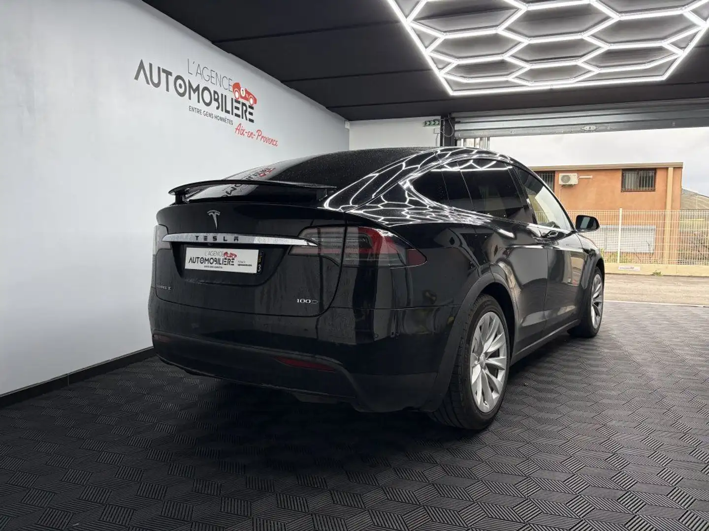 Tesla Model X 100D AWD 525 CV / Standard Range / Autopilote amélioré / 6 Pneus été / 4 Pneus hiver Negro - 2